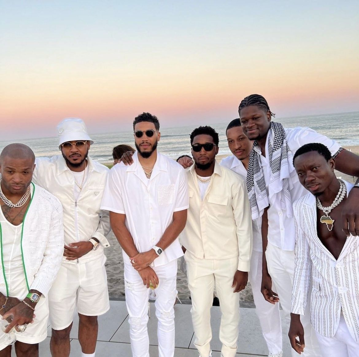 Best outfit for all white party men