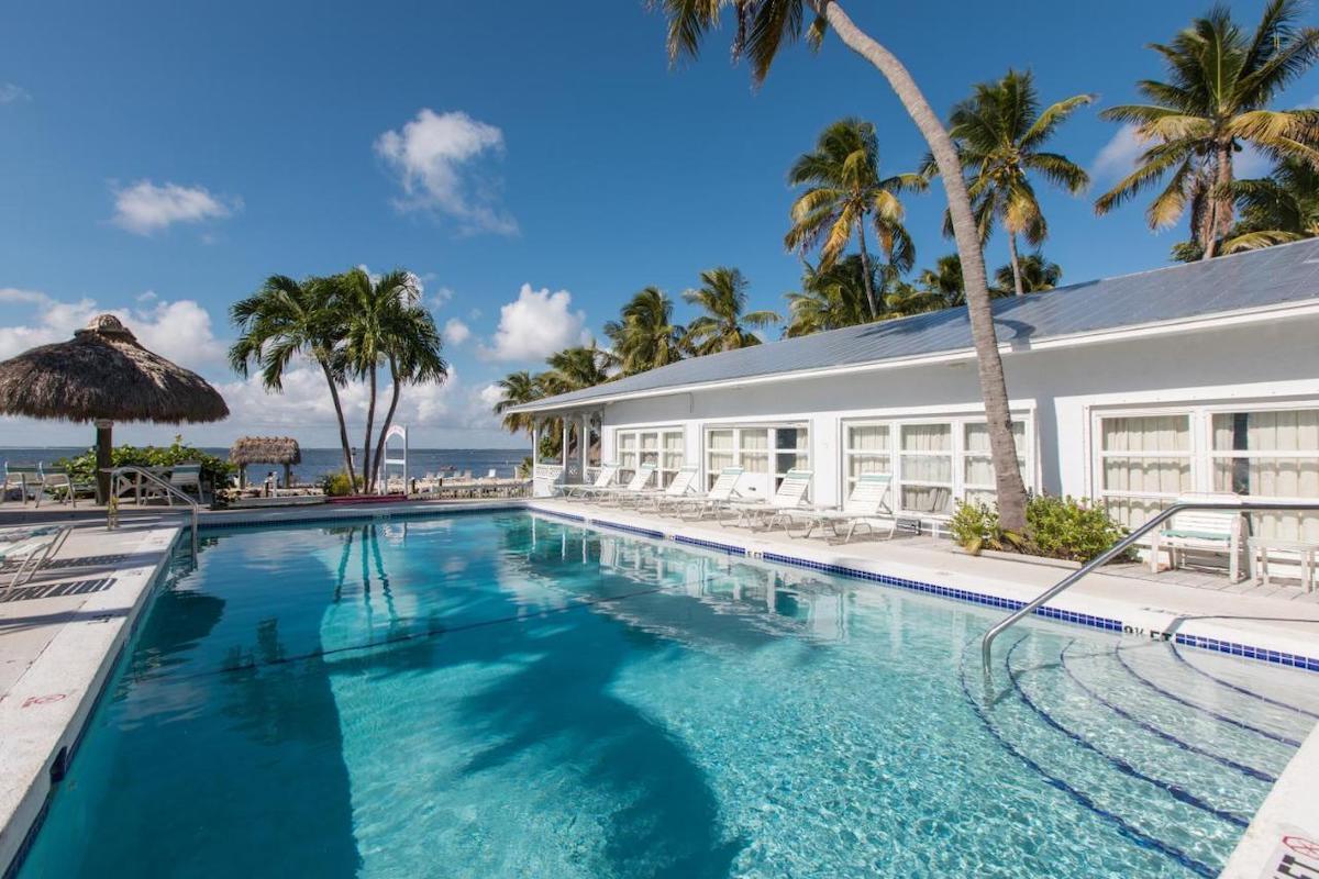 Best Places to Stay in Key Largo (Areas + Hotels) - Be My Travel Muse Best places to stay in key largo