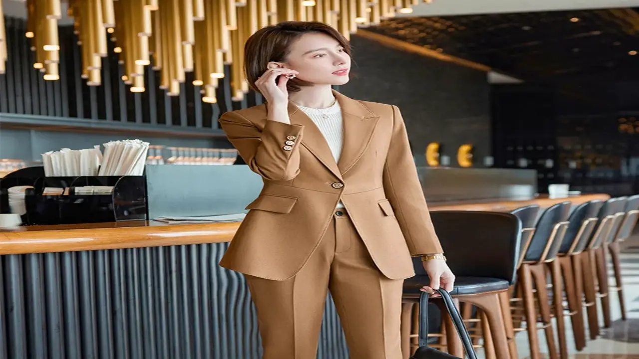 Best women's khaki pants for work