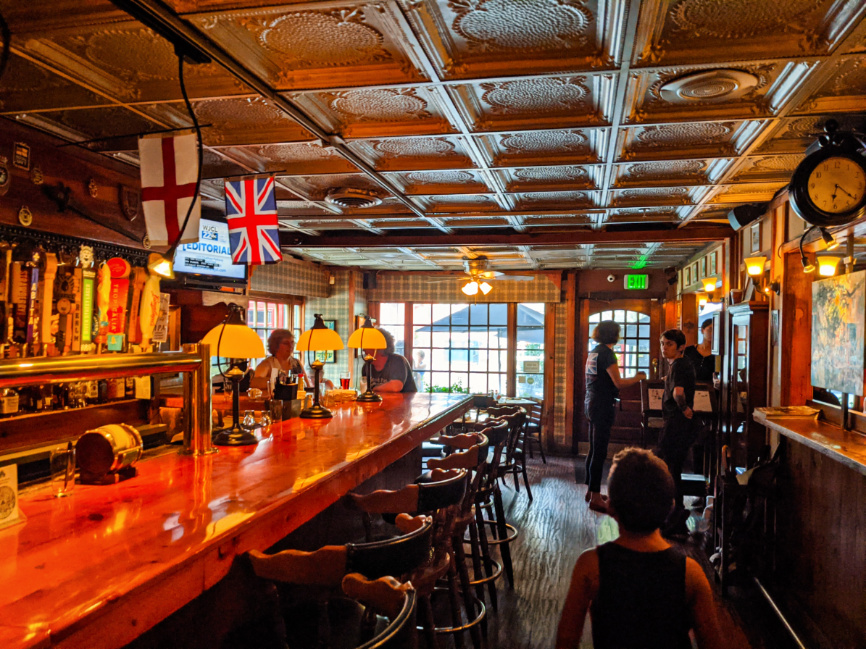Best hotels in savannah historic district offer a unique blend of luxury and charm