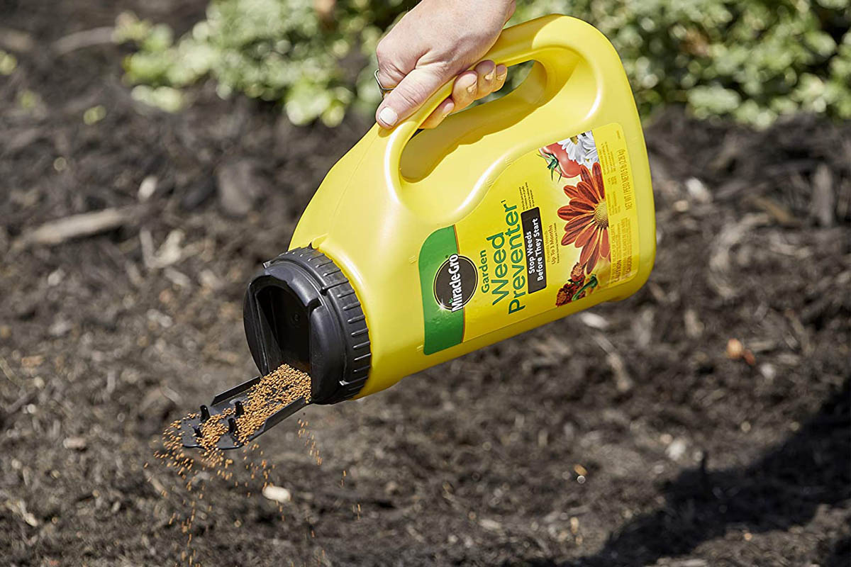 The Best Pre-Emergent Herbicides - Picks by Bob Vila The Best Pre-Emergent Herbicides - Picks by Bob Vila
