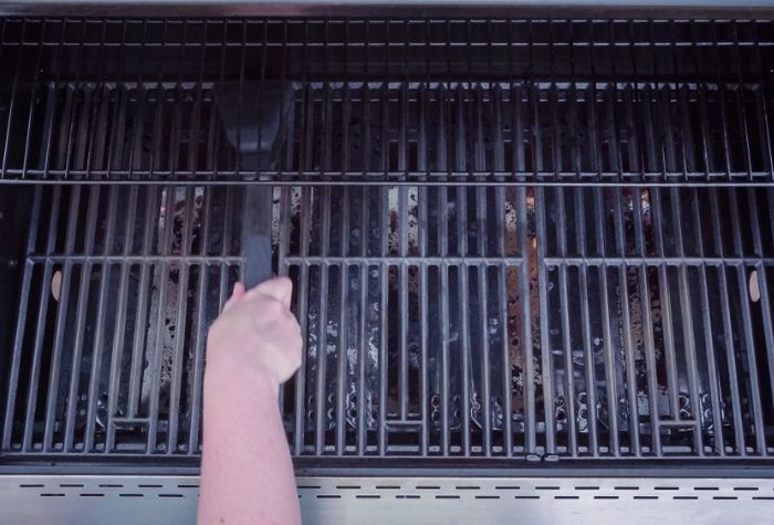 Best way to clean grill