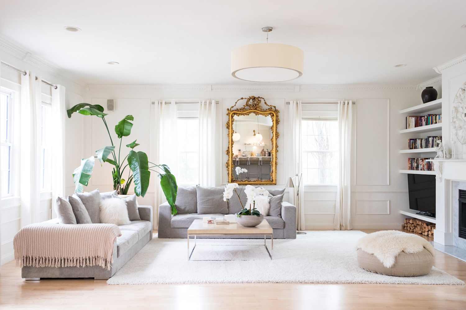 22 Best Warm White Paint Colors That Are Inviting and Cozy