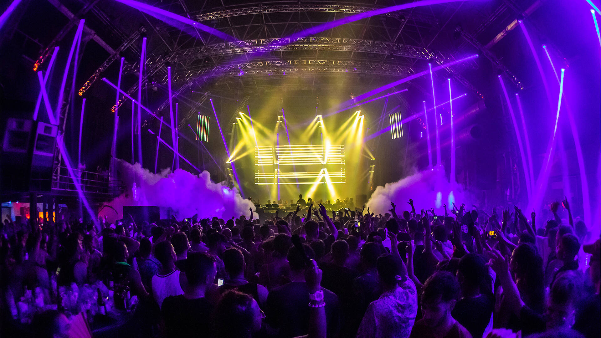 Best Club in Miami, Nightlife Hotspots and Safety Measures