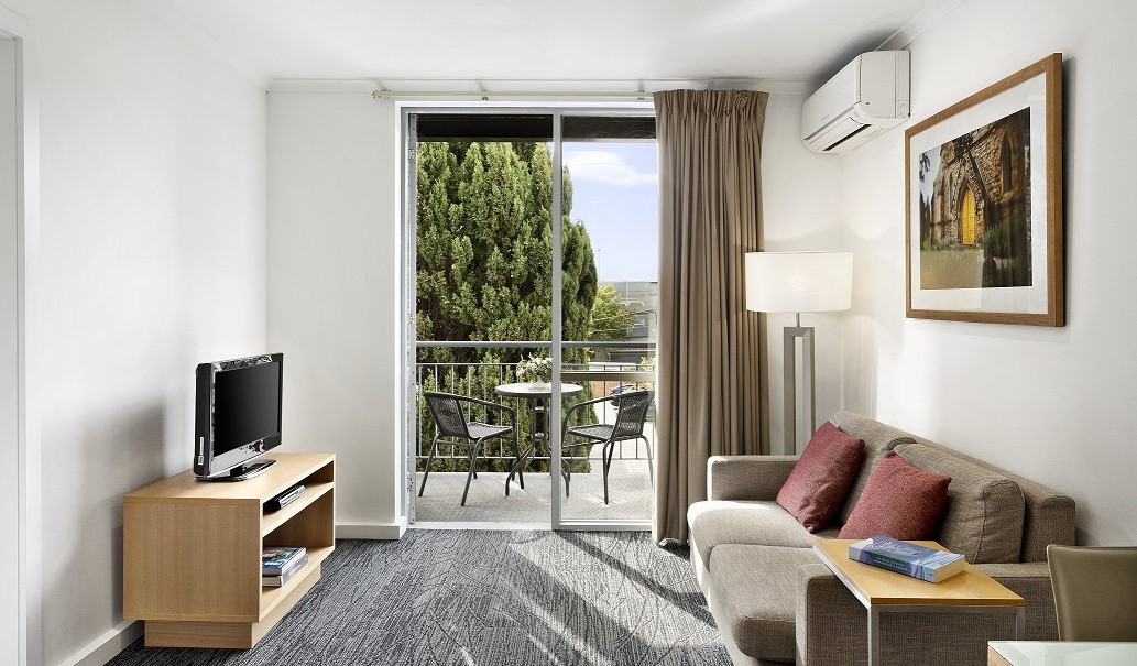 Best Hotel Room in Melbourne for Ultimate Relaxation Experience