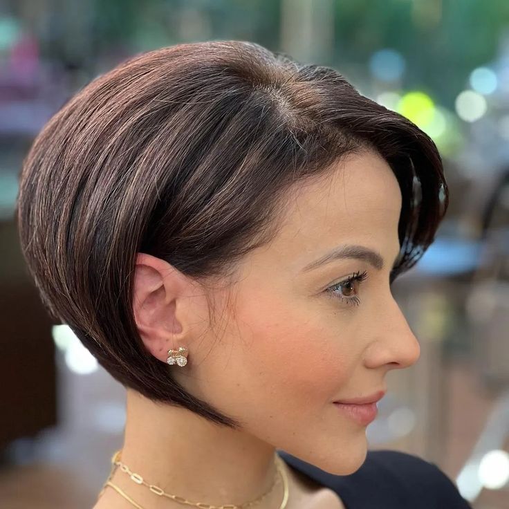 Best Haircuts for 50 Year Old Woman to Revitalize Your Look